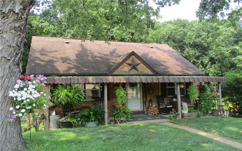180 Forest Dr, North Huntingdon, 15642, 3 Bedrooms Bedrooms, 9 Rooms Rooms,1.1 BathroomsBathrooms,Residential,For Sale,Forest Dr,1765408