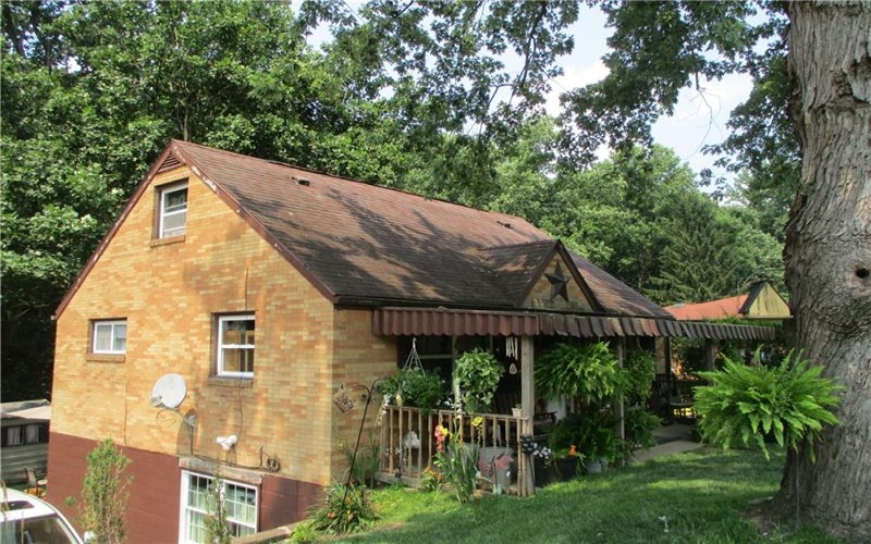 180 Forest Dr, North Huntingdon, 15642, 3 Bedrooms Bedrooms, 9 Rooms Rooms,1.1 BathroomsBathrooms,Residential,For Sale,Forest Dr,1765408
