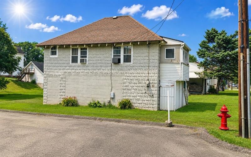 322 Indiana Avenue, Avonmore, 15618, 6 Bedroom Bedrooms, ,3 BathroomBathrooms,Residential,For Sale,Indiana Avenue,1766978