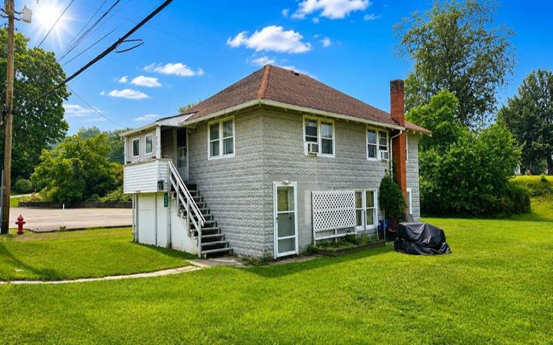 322 Indiana Avenue, Avonmore, 15618, 6 Bedroom Bedrooms, ,3 BathroomBathrooms,Residential,For Sale,Indiana Avenue,1766978
