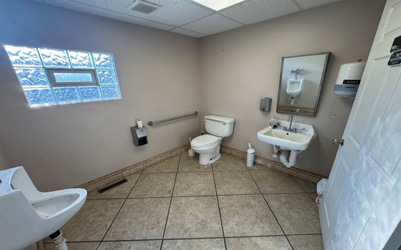 97 Pines Marginal ROAD, Charleroi, 15022, ,Commercial-industrial-business,For Sale,Pines Marginal,1766980