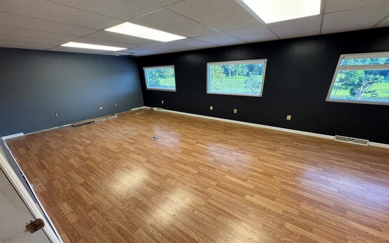 97 Pines Marginal ROAD, Charleroi, 15022, ,Commercial-industrial-business,For Sale,Pines Marginal,1766980