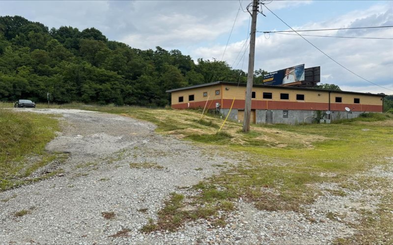 97 Pines Marginal ROAD, Charleroi, 15022, ,Commercial-industrial-business,For Sale,Pines Marginal,1766980