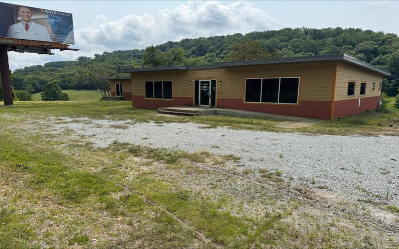 97 Pines Marginal ROAD, Charleroi, 15022, ,Commercial-industrial-business,For Sale,Pines Marginal,1766980