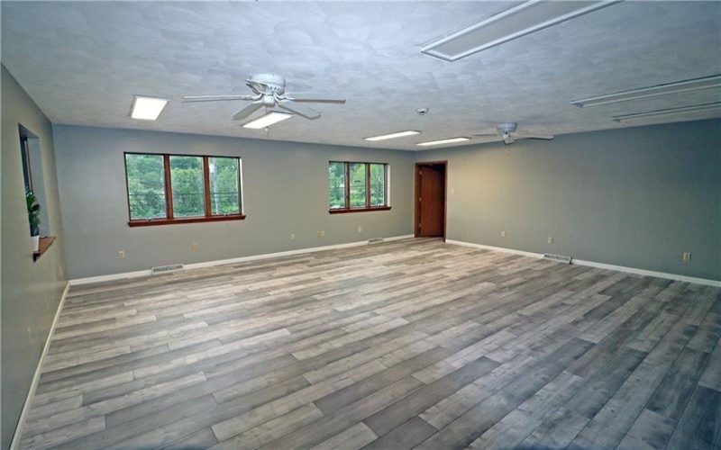 820 Main, Greensburg, 15601, ,Commercial-industrial-business,For Sale,Main,1765439