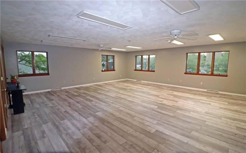 820 Main, Greensburg, 15601, ,Commercial-industrial-business,For Sale,Main,1765439
