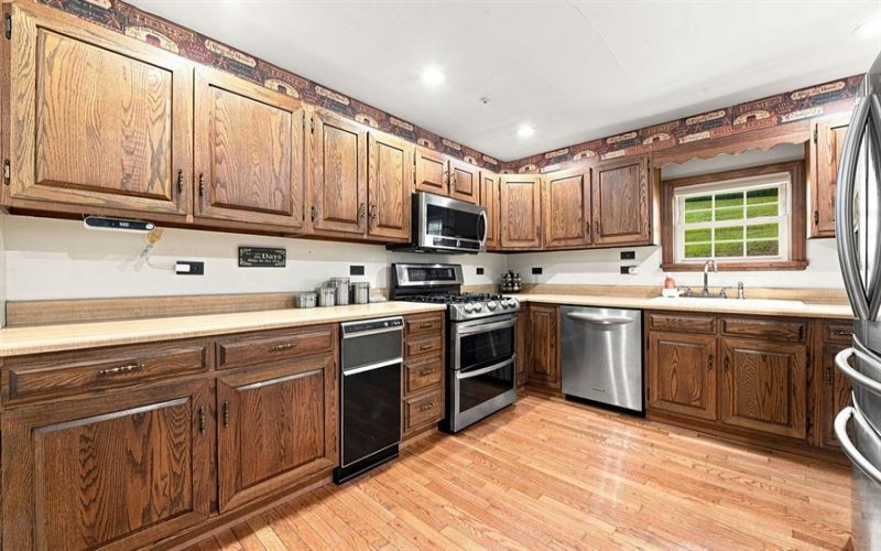 28 Dutch Glory ROAD, Amity, 15311, 4 Bedrooms Bedrooms, ,3.2 BathroomsBathrooms,Residential,For Sale,Dutch Glory,1766989