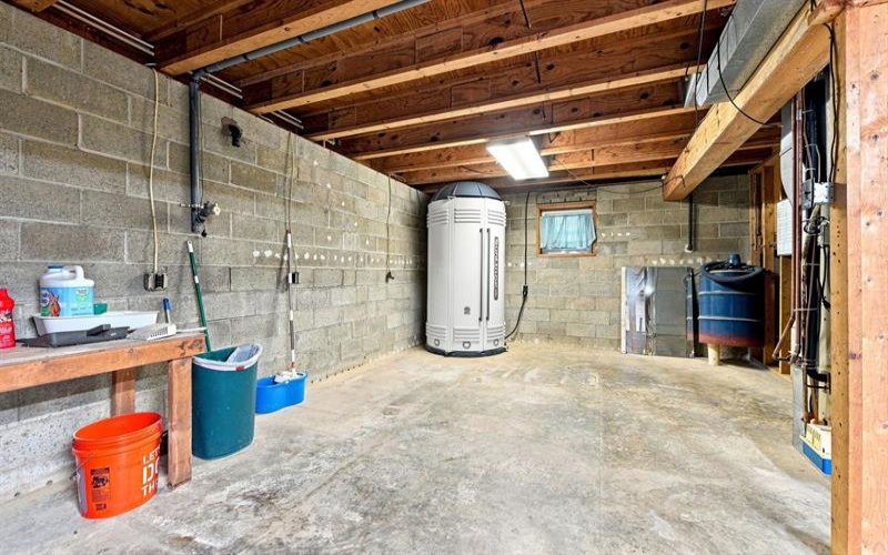 28 Dutch Glory ROAD, Amity, 15311, 4 Bedrooms Bedrooms, ,3.2 BathroomsBathrooms,Residential,For Sale,Dutch Glory,1766989
