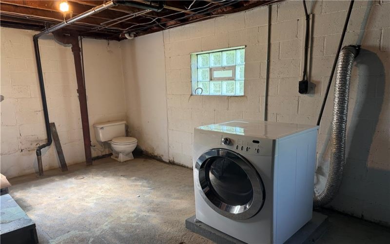 3101 Ohio Dr, Lower Burrell, 15068, 2 Bedrooms Bedrooms, 7 Rooms Rooms,1.1 BathroomsBathrooms,Residential,For Sale,Ohio Dr,1765471