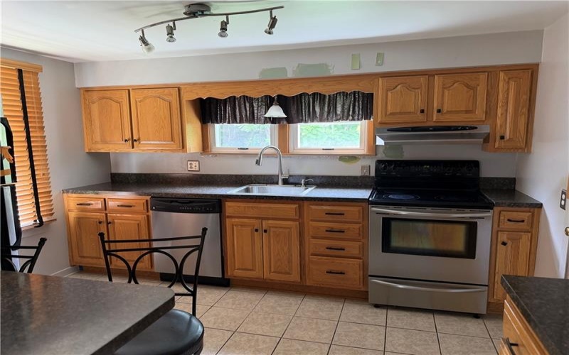 3101 Ohio Dr, Lower Burrell, 15068, 2 Bedrooms Bedrooms, 7 Rooms Rooms,1.1 BathroomsBathrooms,Residential,For Sale,Ohio Dr,1765471