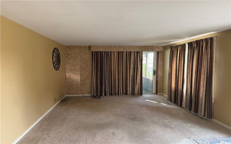 3101 Ohio Dr, Lower Burrell, 15068, 2 Bedrooms Bedrooms, 7 Rooms Rooms,1.1 BathroomsBathrooms,Residential,For Sale,Ohio Dr,1765471