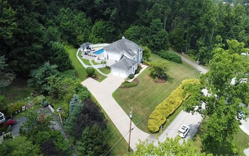 64 Wiggins Lane, Uniontown, 15401, 3 Bedrooms Bedrooms, ,3.1 BathroomsBathrooms,Residential,For Sale,Wiggins Lane,1765481