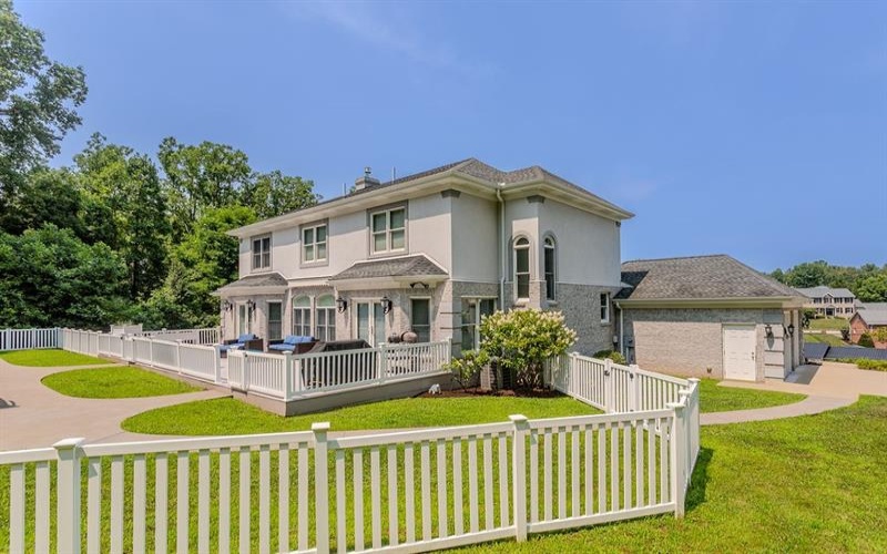 64 Wiggins Lane, Uniontown, 15401, 3 Bedrooms Bedrooms, ,3.1 BathroomsBathrooms,Residential,For Sale,Wiggins Lane,1765481