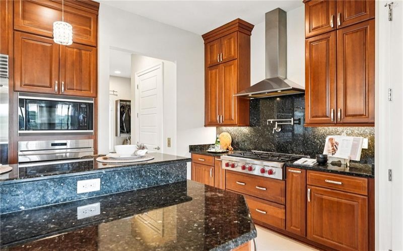 514 Villa, Venetia, 15367, 5 Bedrooms Bedrooms, 14 Rooms Rooms,5.1 BathroomsBathrooms,Residential,For Sale,Villa,1766997