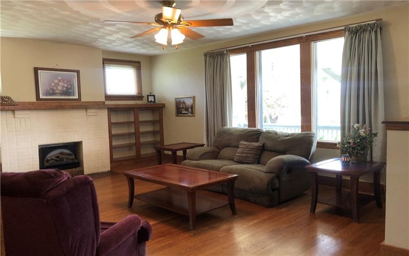 15 KENSINGTON CIRCLE, Uniontown, 15401, 5 Bedrooms Bedrooms, 14 Rooms Rooms,2.1 BathroomsBathrooms,Residential,For Sale,KENSINGTON CIRCLE,1767005