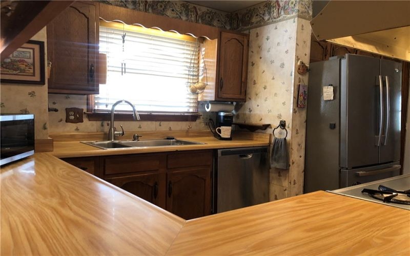 15 KENSINGTON CIRCLE, Uniontown, 15401, 5 Bedrooms Bedrooms, 14 Rooms Rooms,2.1 BathroomsBathrooms,Residential,For Sale,KENSINGTON CIRCLE,1767005