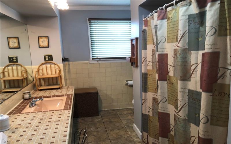 15 KENSINGTON CIRCLE, Uniontown, 15401, 5 Bedrooms Bedrooms, 14 Rooms Rooms,2.1 BathroomsBathrooms,Residential,For Sale,KENSINGTON CIRCLE,1767005