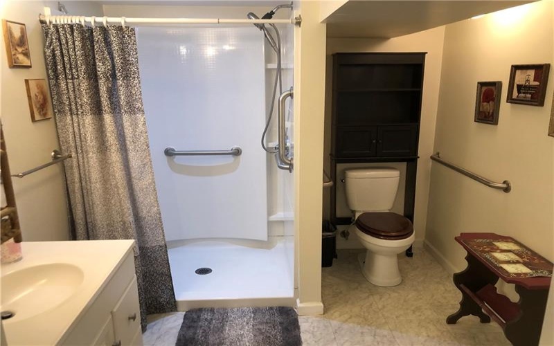 15 KENSINGTON CIRCLE, Uniontown, 15401, 5 Bedrooms Bedrooms, 14 Rooms Rooms,2.1 BathroomsBathrooms,Residential,For Sale,KENSINGTON CIRCLE,1767005