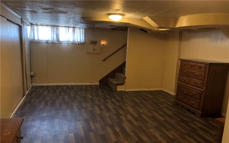 15 KENSINGTON CIRCLE, Uniontown, 15401, 5 Bedrooms Bedrooms, 14 Rooms Rooms,2.1 BathroomsBathrooms,Residential,For Sale,KENSINGTON CIRCLE,1767005