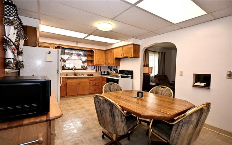 210 4th Ave, Monongahela, 15063, 3 Bedrooms Bedrooms, ,2 BathroomsBathrooms,Residential,For Sale,4th Ave,1765504