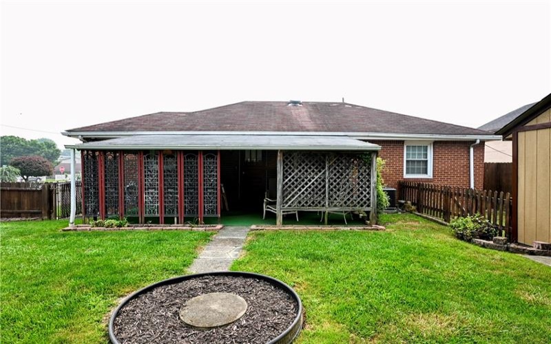 210 4th Ave, Monongahela, 15063, 3 Bedrooms Bedrooms, ,2 BathroomsBathrooms,Residential,For Sale,4th Ave,1765504