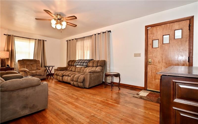 210 4th Ave, Monongahela, 15063, 3 Bedrooms Bedrooms, ,2 BathroomsBathrooms,Residential,For Sale,4th Ave,1765504
