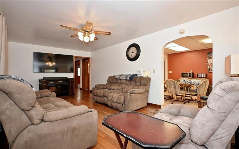 210 4th Ave, Monongahela, 15063, 3 Bedrooms Bedrooms, ,2 BathroomsBathrooms,Residential,For Sale,4th Ave,1765504