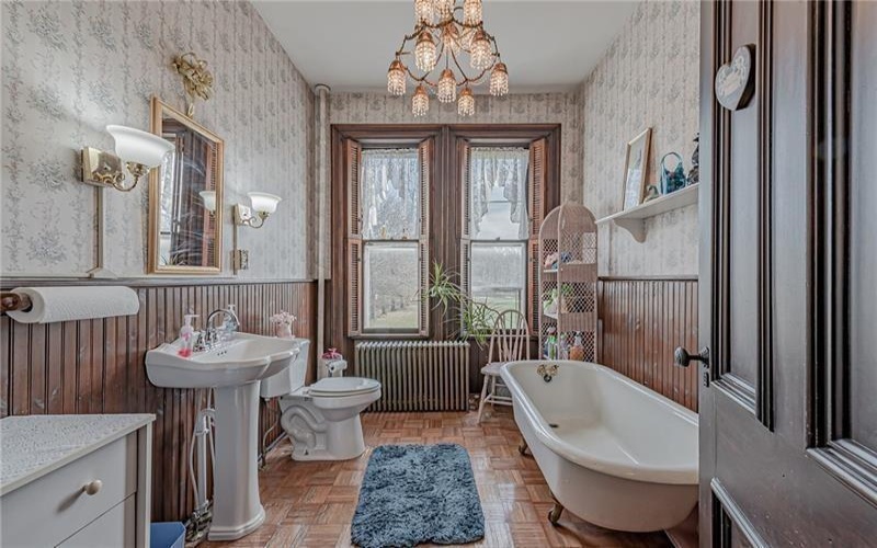 1892 Mcclellandtown Rd, Masontown, 15461, 5 Bedrooms Bedrooms, ,3.1 BathroomsBathrooms,Residential,For Sale,Mcclellandtown Rd,1765550