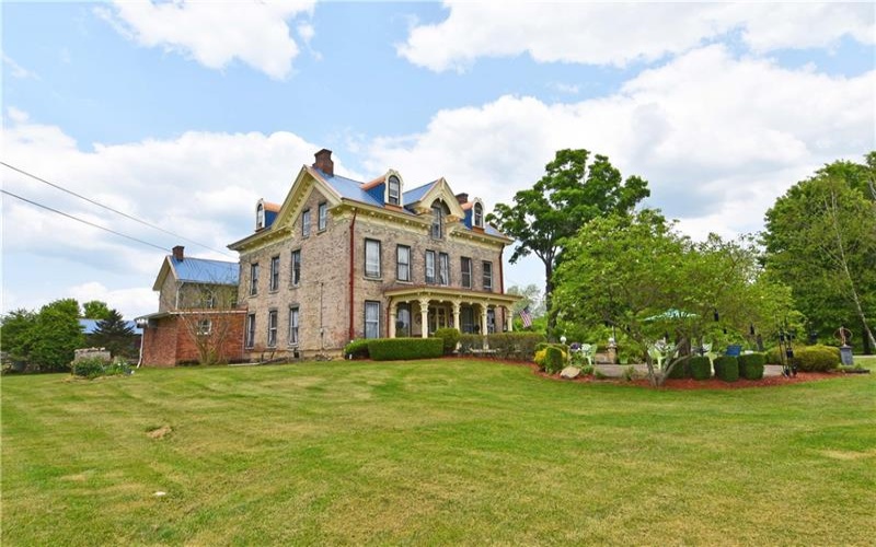 1892 Mcclellandtown Rd, Masontown, 15461, 5 Bedrooms Bedrooms, ,3.1 BathroomsBathrooms,Residential,For Sale,Mcclellandtown Rd,1765550