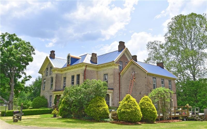 1892 Mcclellandtown Rd, Masontown, 15461, 5 Bedrooms Bedrooms, ,3.1 BathroomsBathrooms,Residential,For Sale,Mcclellandtown Rd,1765550