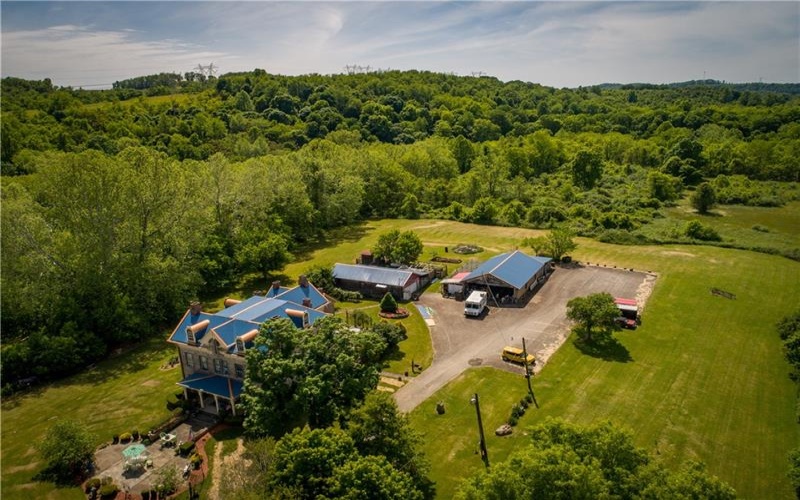 1892 Mcclellandtown Rd, Masontown, 15461, 5 Bedrooms Bedrooms, ,3.1 BathroomsBathrooms,Residential,For Sale,Mcclellandtown Rd,1765550
