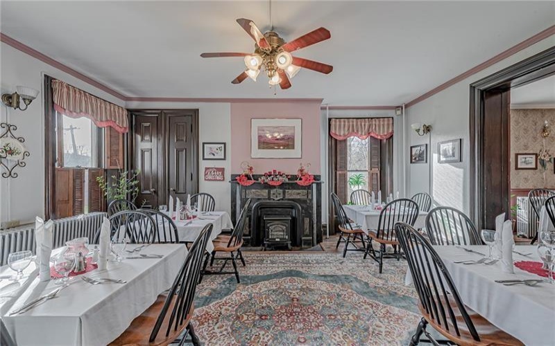 1892 Mcclellandtown Rd, Masontown, 15461, 5 Bedrooms Bedrooms, ,3.1 BathroomsBathrooms,Residential,For Sale,Mcclellandtown Rd,1765550