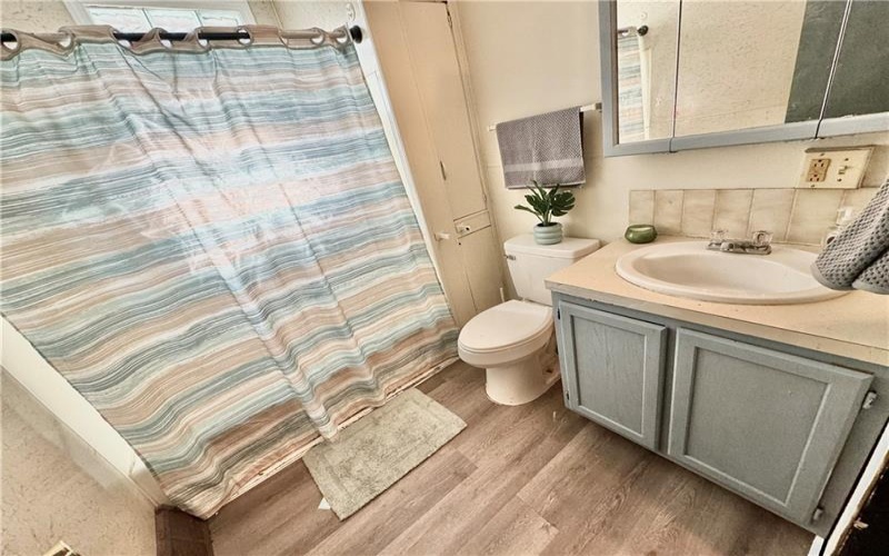 621 5th Ave, New Kensington, 15058, 4 Bedroom Bedrooms, 8 Room Rooms,2 BathroomBathrooms,Residential,For Sale,5th Ave,1767050
