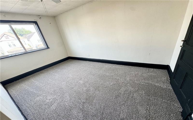 621 5th Ave, New Kensington, 15058, 4 Bedroom Bedrooms, 8 Room Rooms,2 BathroomBathrooms,Residential,For Sale,5th Ave,1767050