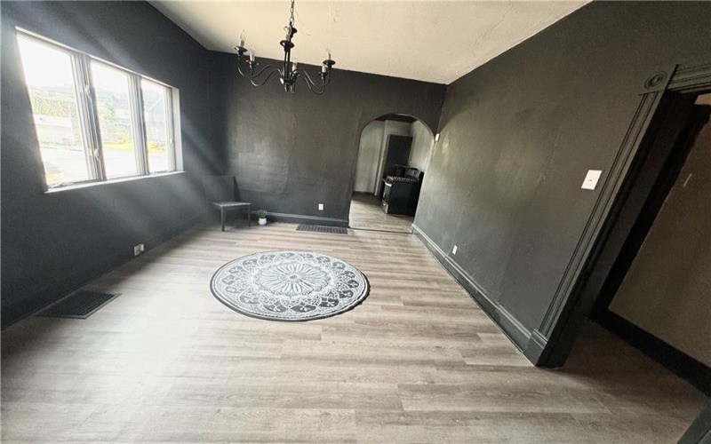 621 5th Ave, New Kensington, 15058, 4 Bedroom Bedrooms, 8 Room Rooms,2 BathroomBathrooms,Residential,For Sale,5th Ave,1767050