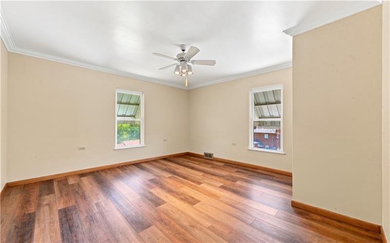 16 5th, Youngwood, 15697, 3 Bedroom Bedrooms, 9 Room Rooms,2.1 BathroomBathrooms,Residential,For Sale,5th,1767054