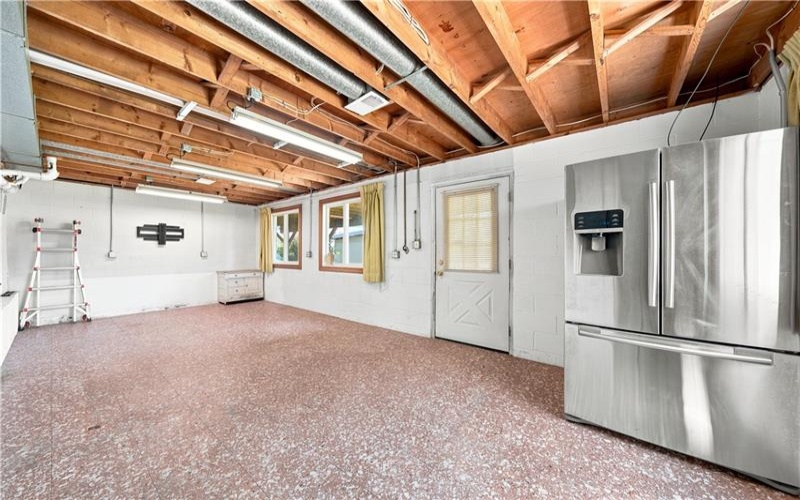 16 5th, Youngwood, 15697, 3 Bedroom Bedrooms, 9 Room Rooms,2.1 BathroomBathrooms,Residential,For Sale,5th,1767054