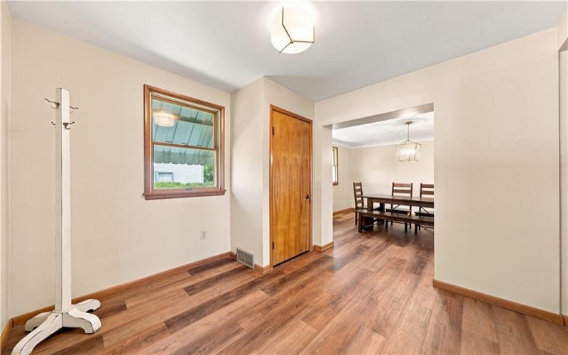 16 5th, Youngwood, 15697, 3 Bedroom Bedrooms, 9 Room Rooms,2.1 BathroomBathrooms,Residential,For Sale,5th,1767054