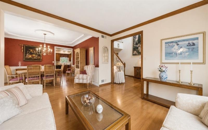 32 Hawthorne Ln, penn Twp, 15642, 4 Bedroom Bedrooms, 11 Room Rooms,4.1 BathroomBathrooms,Residential,For Sale,Hawthorne Ln,1767059
