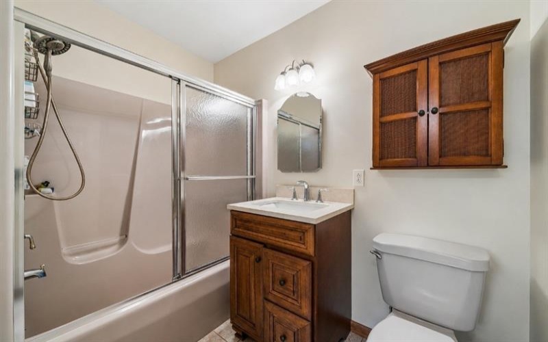 32 Hawthorne Ln, penn Twp, 15642, 4 Bedroom Bedrooms, 11 Room Rooms,4.1 BathroomBathrooms,Residential,For Sale,Hawthorne Ln,1767059