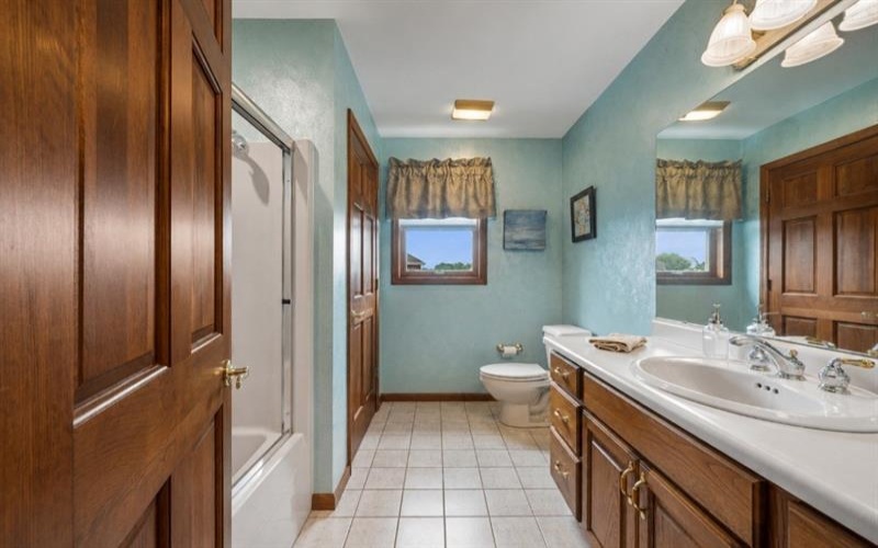 32 Hawthorne Ln, penn Twp, 15642, 4 Bedroom Bedrooms, 11 Room Rooms,4.1 BathroomBathrooms,Residential,For Sale,Hawthorne Ln,1767059