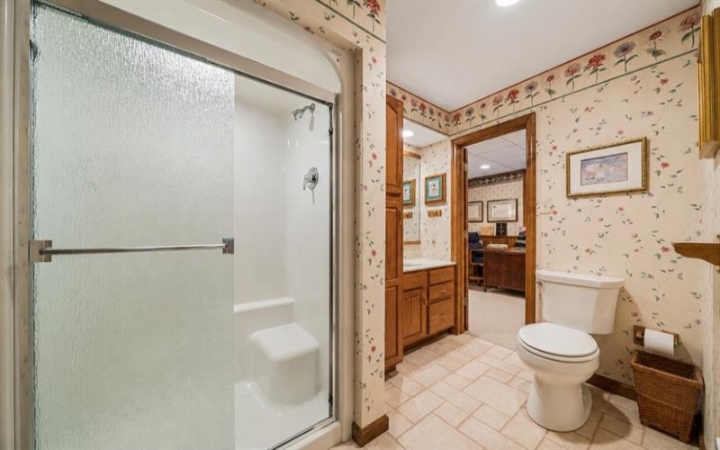 32 Hawthorne Ln, penn Twp, 15642, 4 Bedroom Bedrooms, 11 Room Rooms,4.1 BathroomBathrooms,Residential,For Sale,Hawthorne Ln,1767059