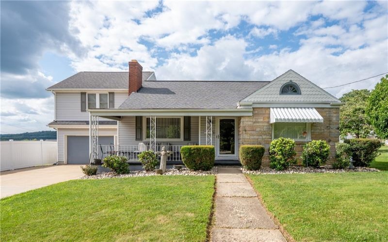 720 Main St, Latrobe, 15650, 3 Bedrooms Bedrooms, ,3 BathroomsBathrooms,Residential,For Sale,Main St,1767069