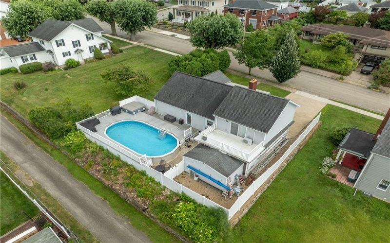 720 Main St, Latrobe, 15650, 3 Bedrooms Bedrooms, ,3 BathroomsBathrooms,Residential,For Sale,Main St,1767069