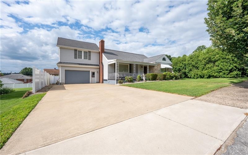 720 Main St, Latrobe, 15650, 3 Bedrooms Bedrooms, ,3 BathroomsBathrooms,Residential,For Sale,Main St,1767069