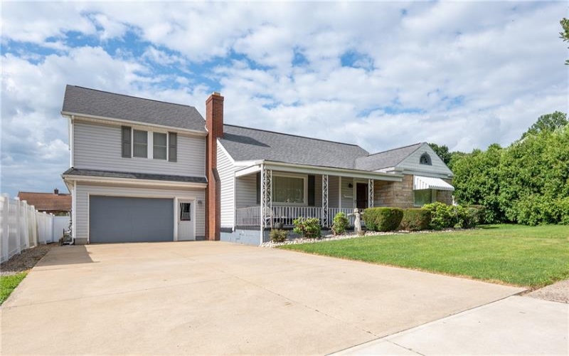 720 Main St, Latrobe, 15650, 3 Bedrooms Bedrooms, ,3 BathroomsBathrooms,Residential,For Sale,Main St,1767069