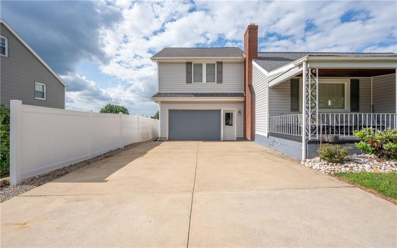 720 Main St, Latrobe, 15650, 3 Bedrooms Bedrooms, ,3 BathroomsBathrooms,Residential,For Sale,Main St,1767069