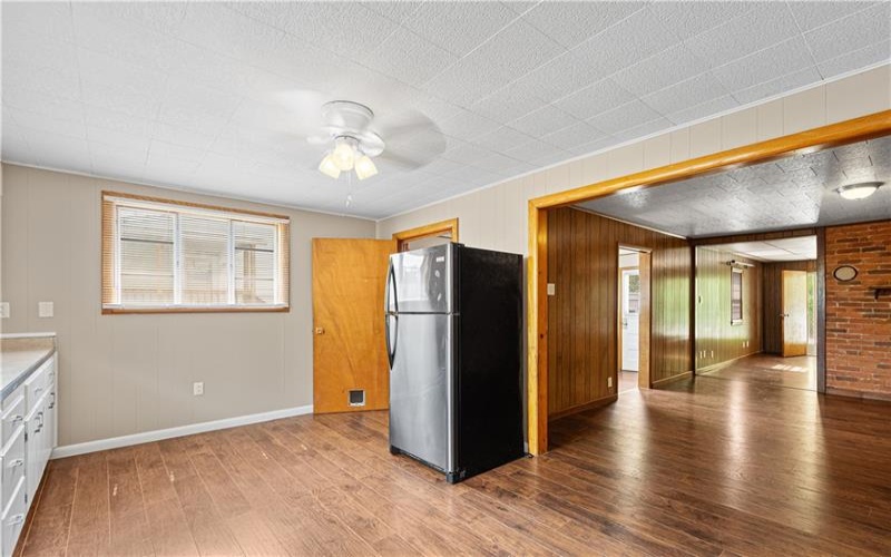 15 Maple Street, Ellsworth, 15331, 2 Bedrooms Bedrooms, 6 Rooms Rooms,2 BathroomsBathrooms,Residential,For Sale,Maple Street,1765567
