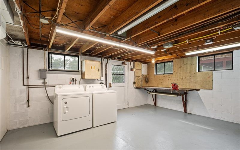 15 Maple Street, Ellsworth, 15331, 2 Bedrooms Bedrooms, 6 Rooms Rooms,2 BathroomsBathrooms,Residential,For Sale,Maple Street,1765567
