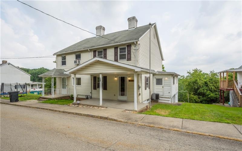 15 Maple Street, Ellsworth, 15331, 2 Bedrooms Bedrooms, 6 Rooms Rooms,2 BathroomsBathrooms,Residential,For Sale,Maple Street,1765567
